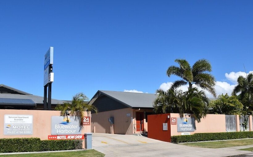 Bluewater Harbour Motel
