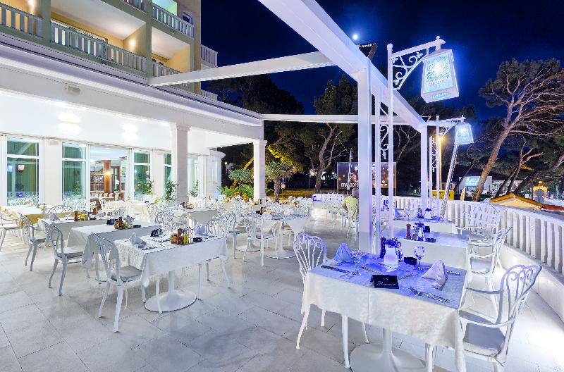 هتل Villa Bacchus