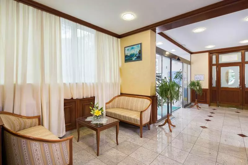 هتل Villa Bacchus