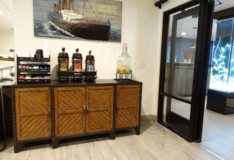 Отель Best Western Duchesne Inn