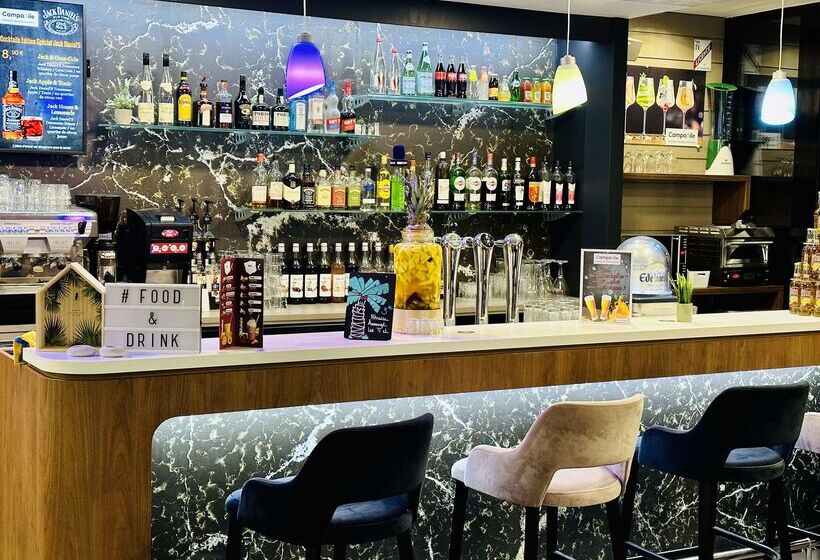 בית מלון כפרי Campanile Belfort Montbeliard Gare La Jonxion