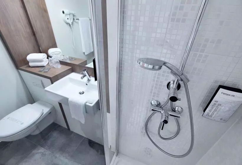 ホテル Campanile Belfort Montbeliard Gare La Jonxion