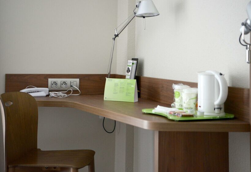 בית מלון כפרי Campanile Belfort Montbeliard Gare La Jonxion