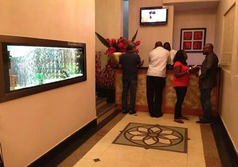 هتل Grandbee Suites