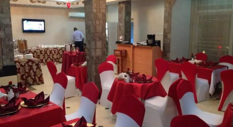 هتل Grandbee Suites