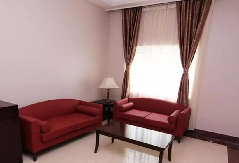 هتل Grandbee Suites