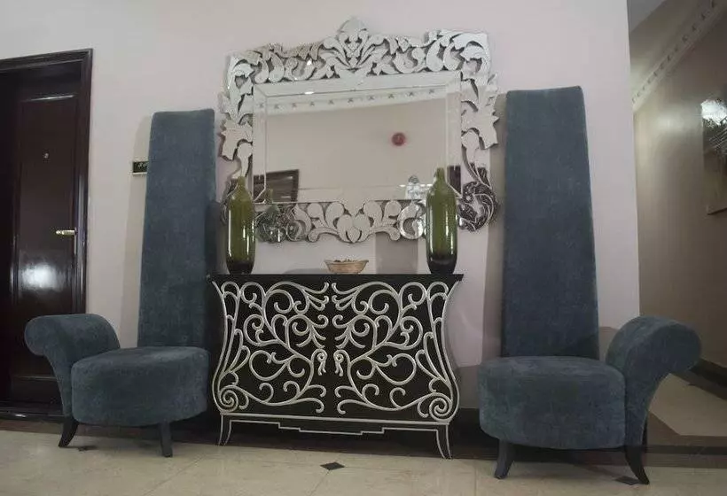 هتل Grandbee Suites