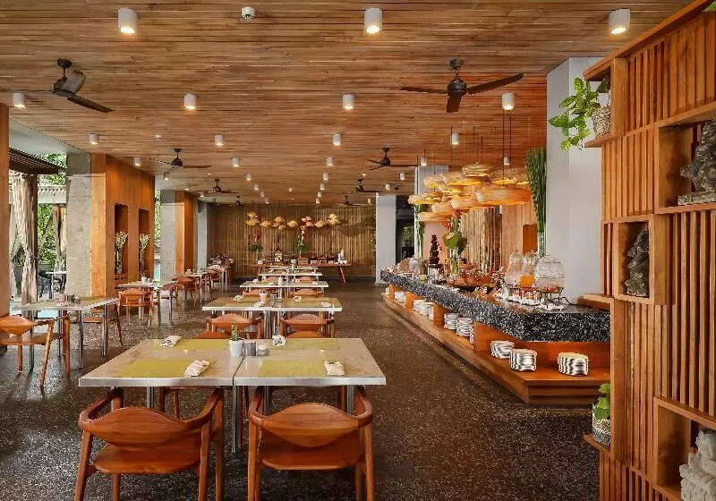 Отель Maya Sanur Resort & Spa