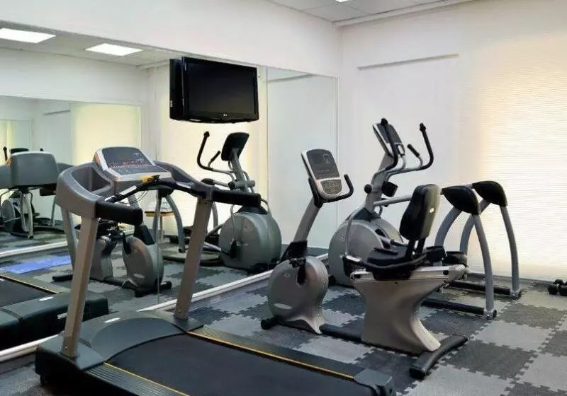 Hotelli Park Inn By Radisson New Delhi Ip Extension