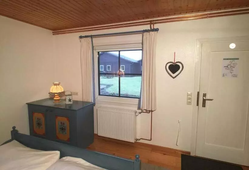 ホテル & Restaurant Zur Spreewalderin