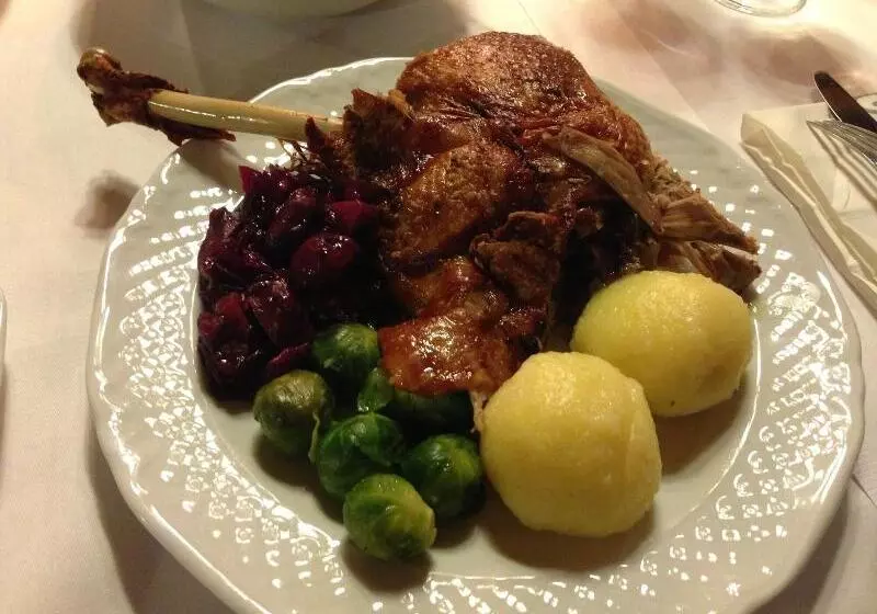 ホテル & Restaurant Zur Spreewalderin