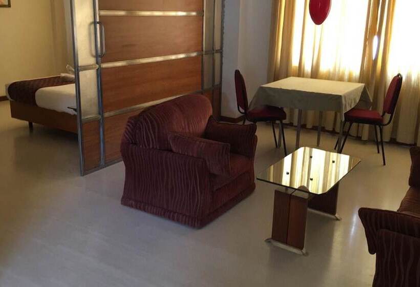 Hotell Solace Resorts And Spa