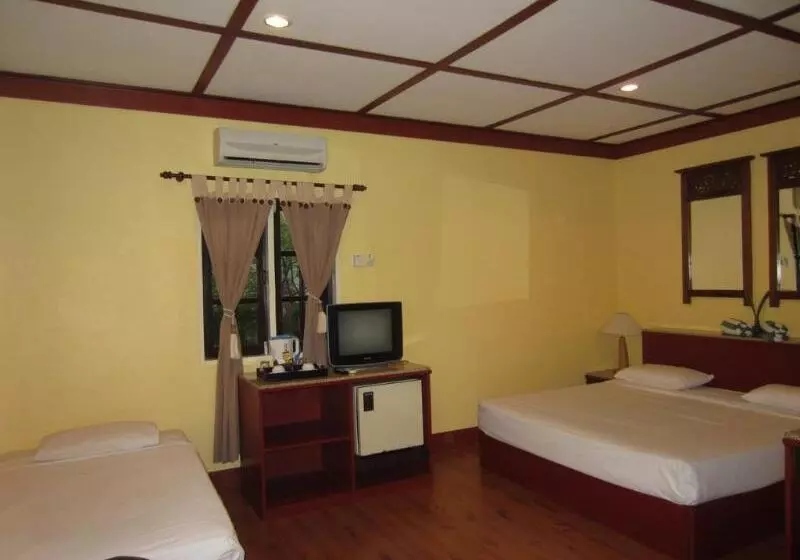 Hotel Sunset Beach Resort