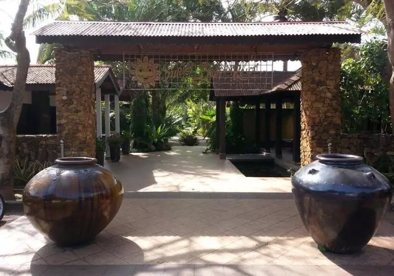 Hotel Sunset Beach Resort