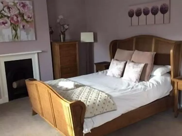 Отель The Corner House