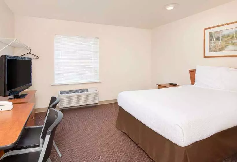 Отель Woodspring Suites Columbus Fort Moore