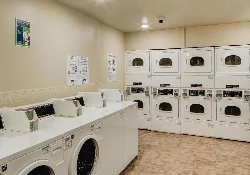 ホテル Woodspring Suites Columbus Near Fort Benning
