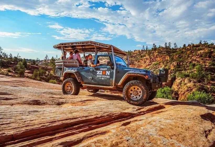 Отель Zion Ponderosa Ranch Resort