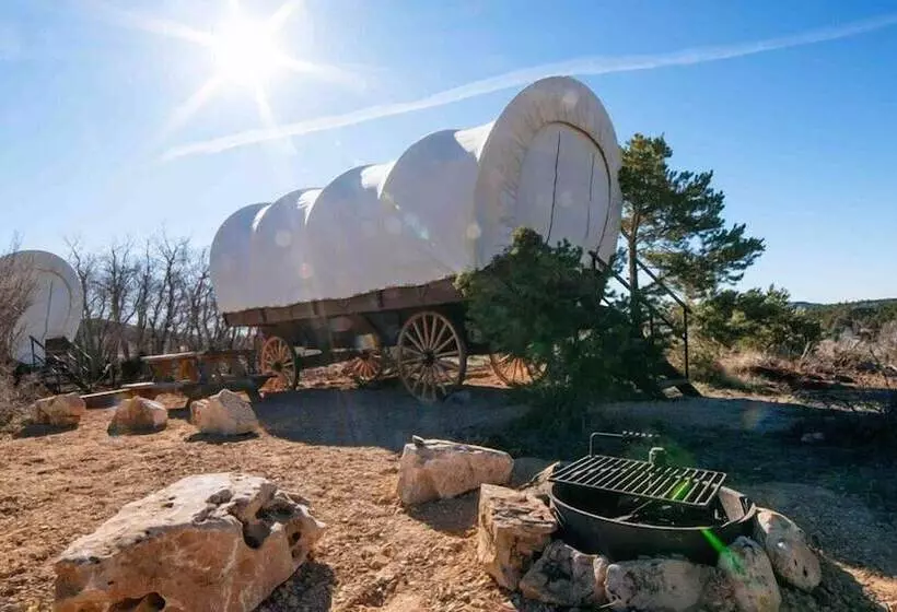 Отель Zion Ponderosa Ranch Resort