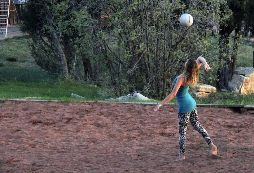 Отель Zion Ponderosa Ranch Resort