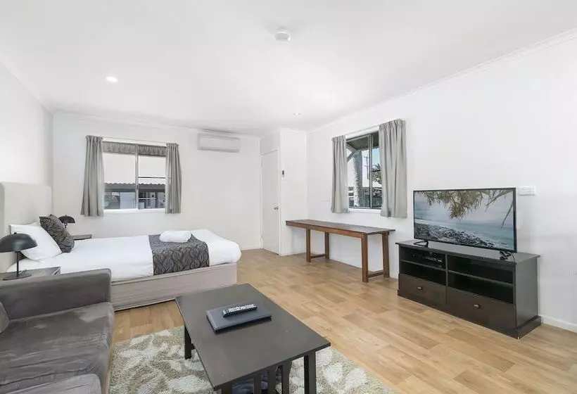 Mossman Resort Holiday Villas