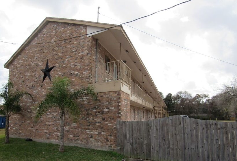 汽车旅馆  Alvin Extended Stay