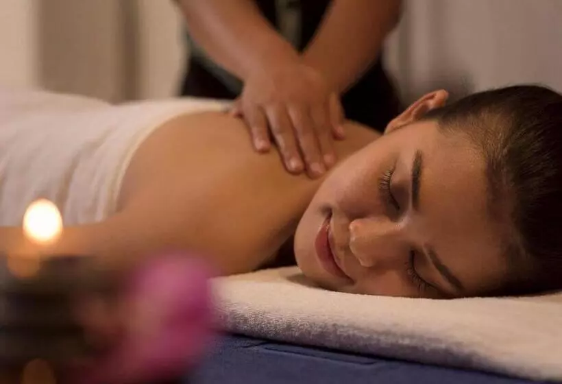 Novotel Inle Lake Myat Min