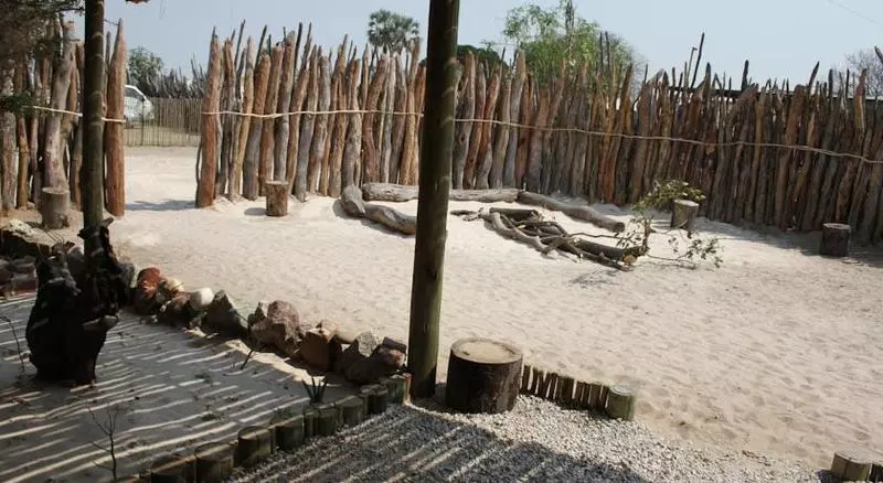 پانسیون Ongula Village Homestead Lodge