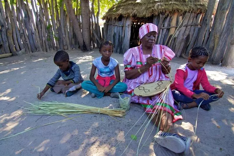 پانسیون Ongula Village Homestead Lodge