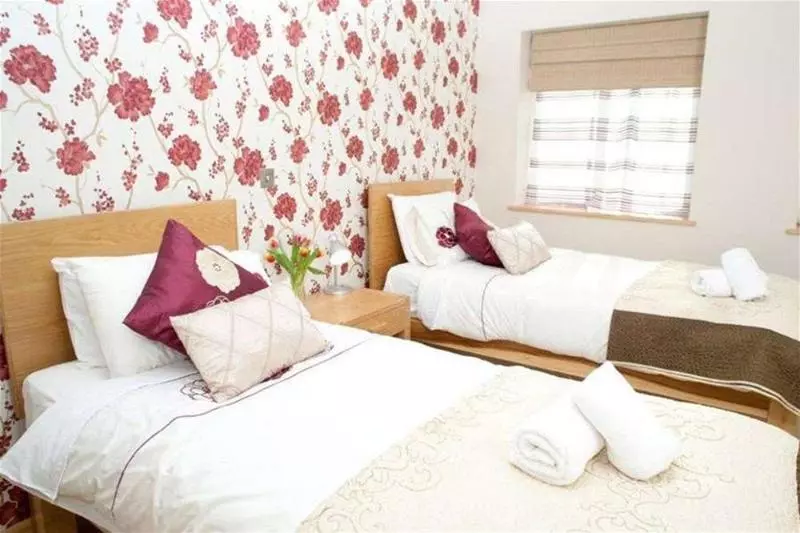 펜션 The Eyre Square Townhouse