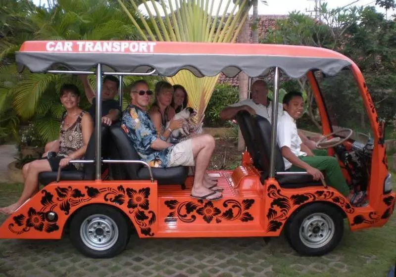 אתר נופש Dolphin Beach Bali