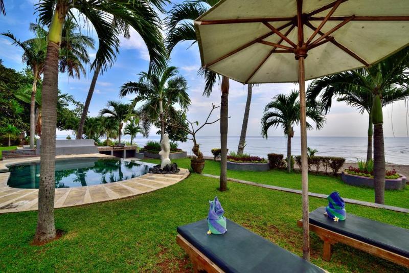 منتجع Dolphin Beach Bali