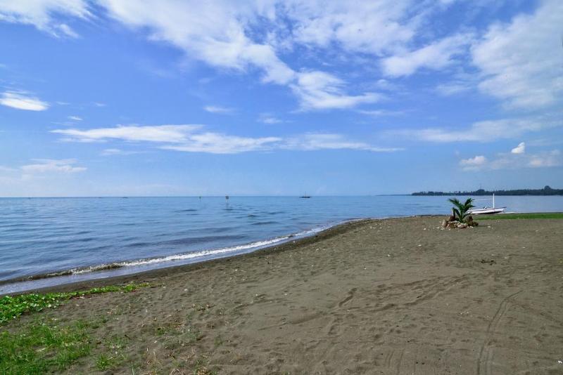 منتجع Dolphin Beach Bali