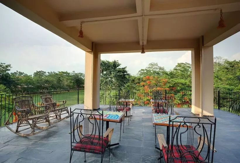 Resort Sinclairs Retreat Dooars, Chalsa