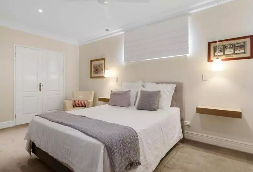 Sorrento Beach Bed & Breakfast