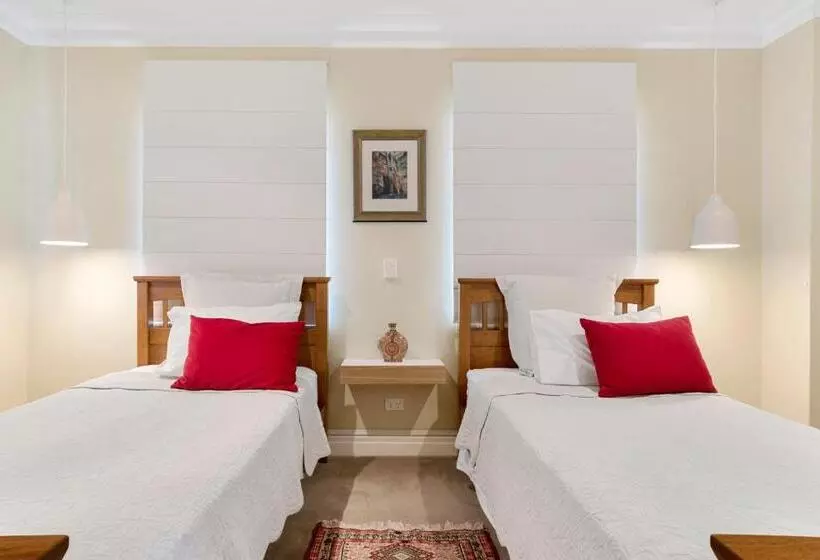 Sorrento Beach Bed & Breakfast