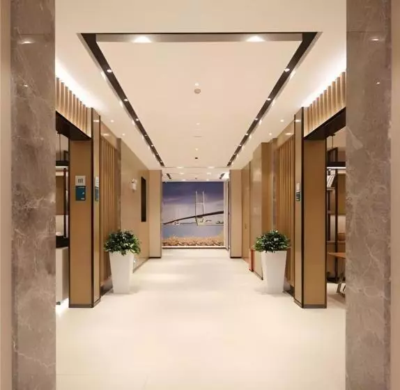 Hotelli City Comfort Inn Wuhan Xudong Street Wangjiadun Metro Station