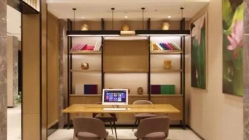 Hotelli City Comfort Inn Wuhan Xudong Street Wangjiadun Metro Station