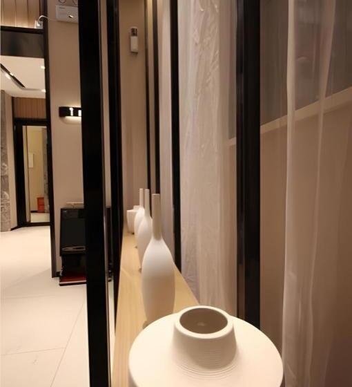 Otel City Comfort Inn Wuhan Xudong Street Wangjiadun Metro Station