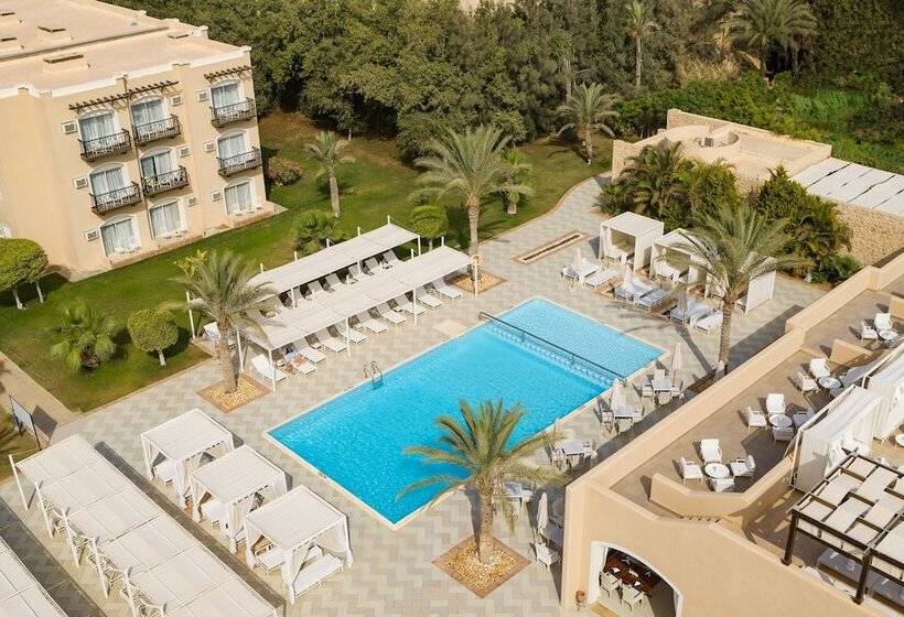 هتل JAZ Neo Almazino, Almaza Bay