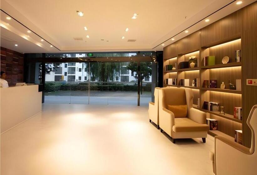 בית מלון כפרי Jtour Inn Wuxi Meiyuan Kaiyuan Temple Metro