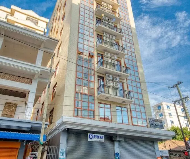 هتل Kibo Palace Apartments