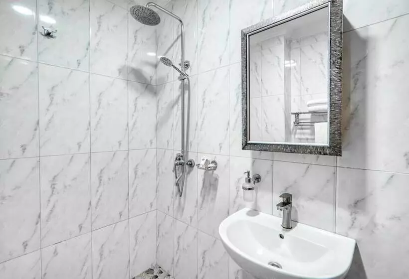 هتل Kibo Palace Apartments
