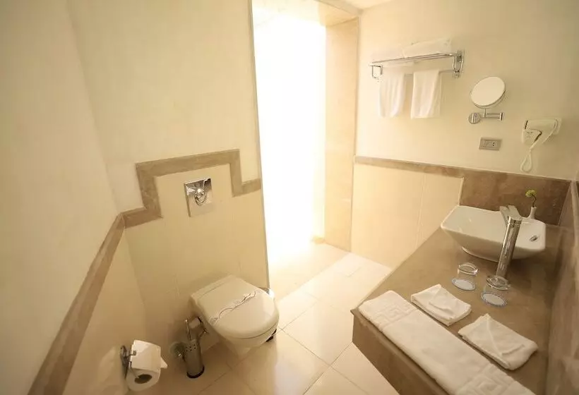 هتل Shams Lodge Water Sport Resort