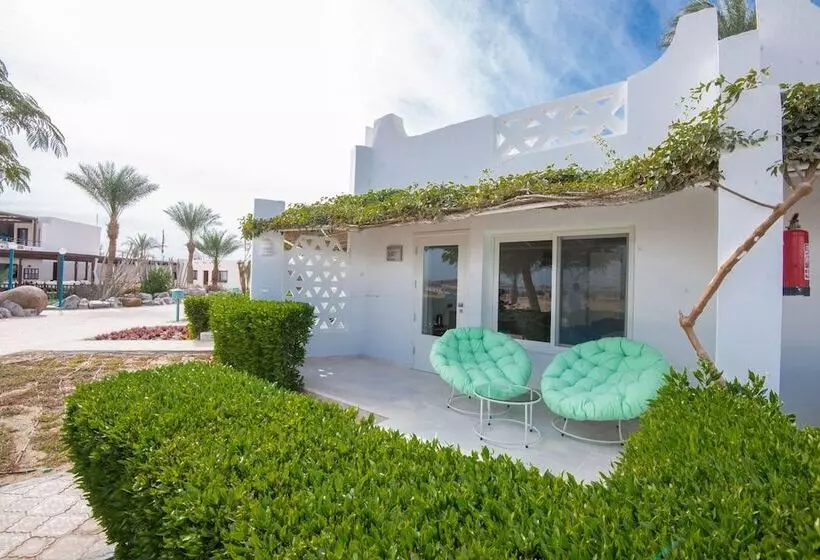 هتل Shams Lodge Water Sport Resort