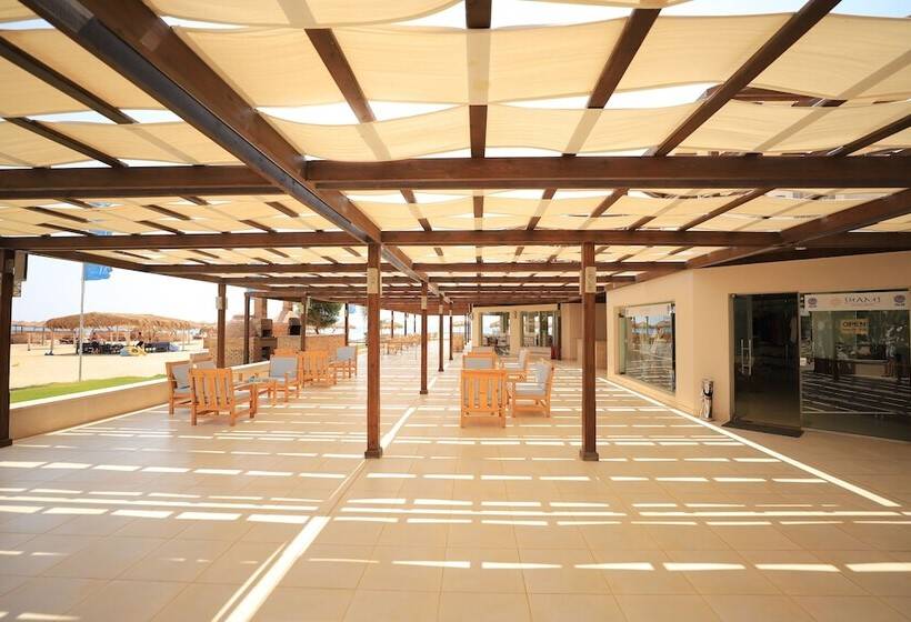 هتل Shams Lodge Water Sport Resort