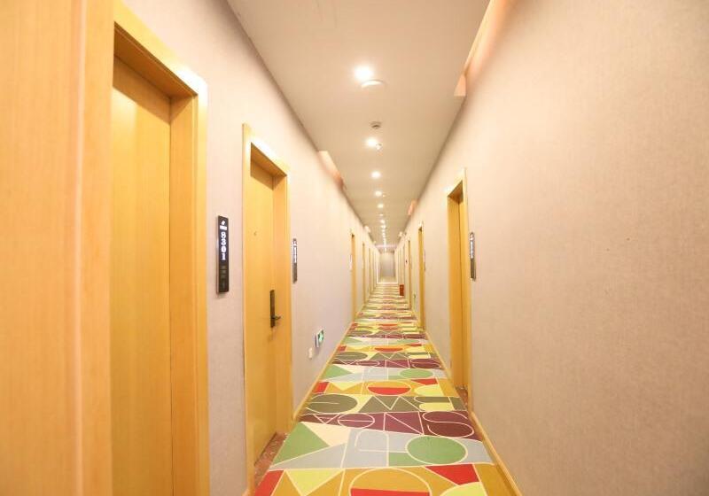 Hotel Shell Shanghai Jiading Nanxiang Town Minzhu Street