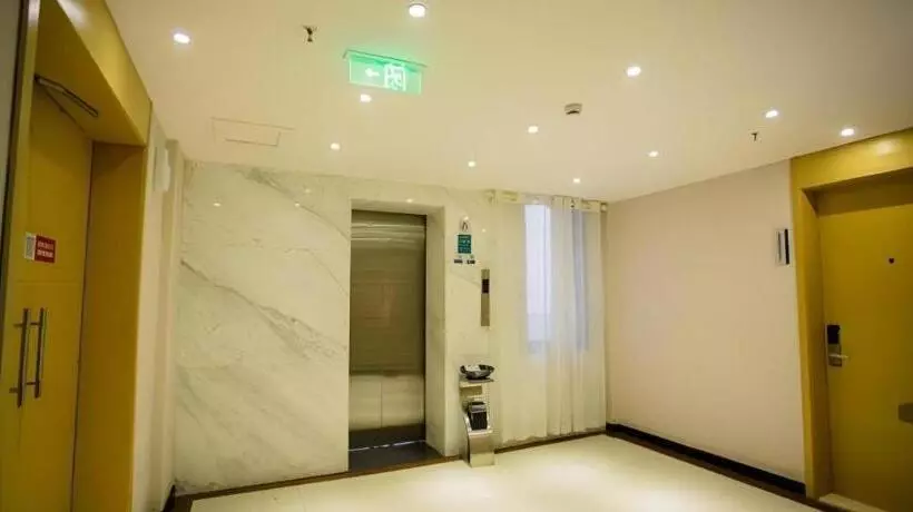 ホテル City Comfort Inn Nanchang Shuanggang Metro Station Finance University