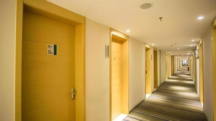 ホテル City Comfort Inn Nanchang Shuanggang Metro Station Finance University