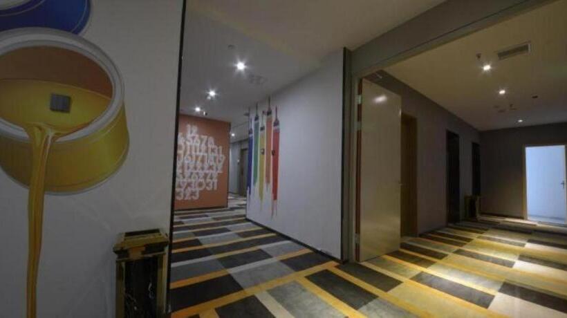 Shell Hotel Zhengzhou East High Speed Railway Station Zhengdong Commerical Center